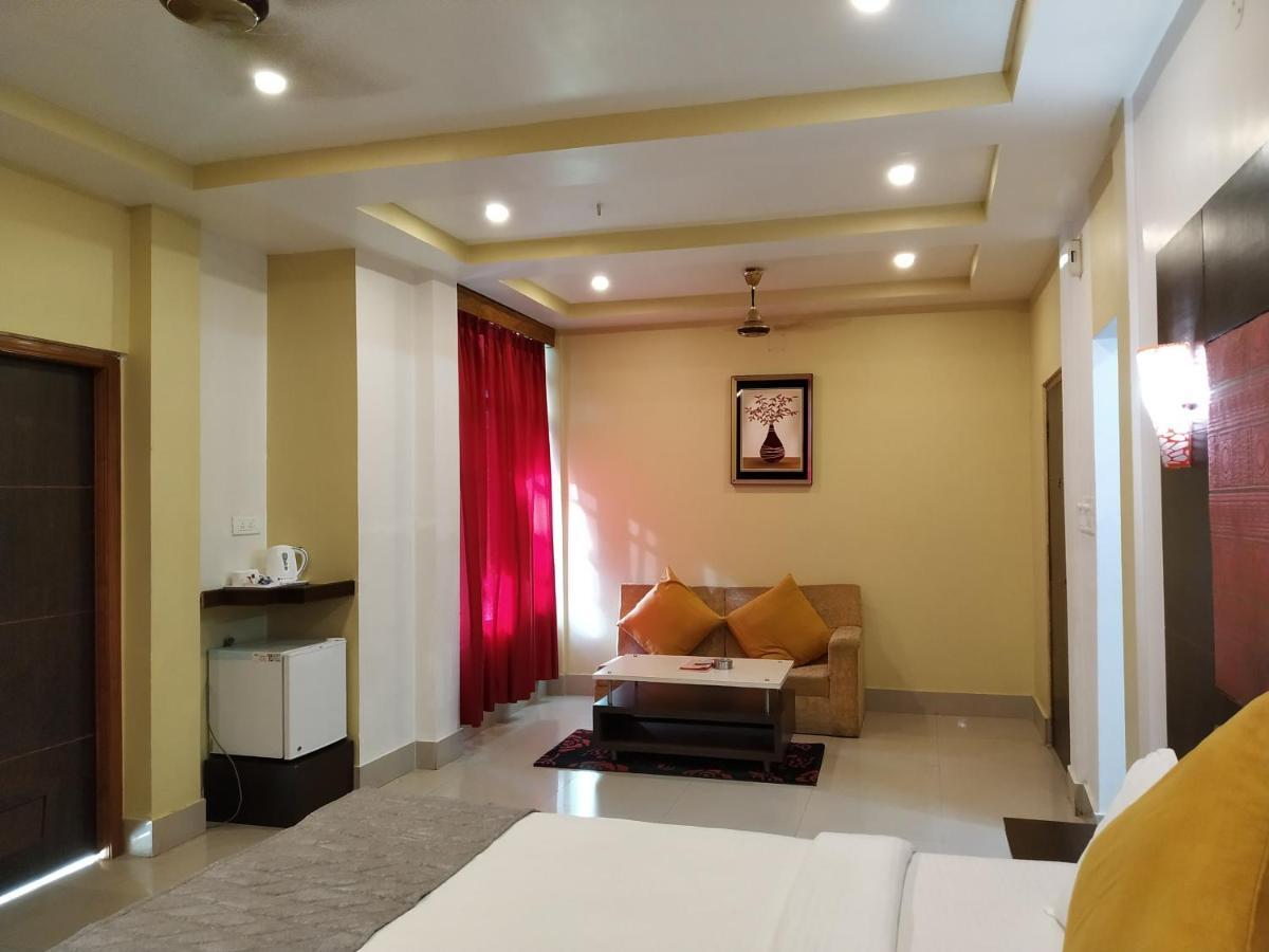 Hotel Sc Continental Itānagar Extérieur photo