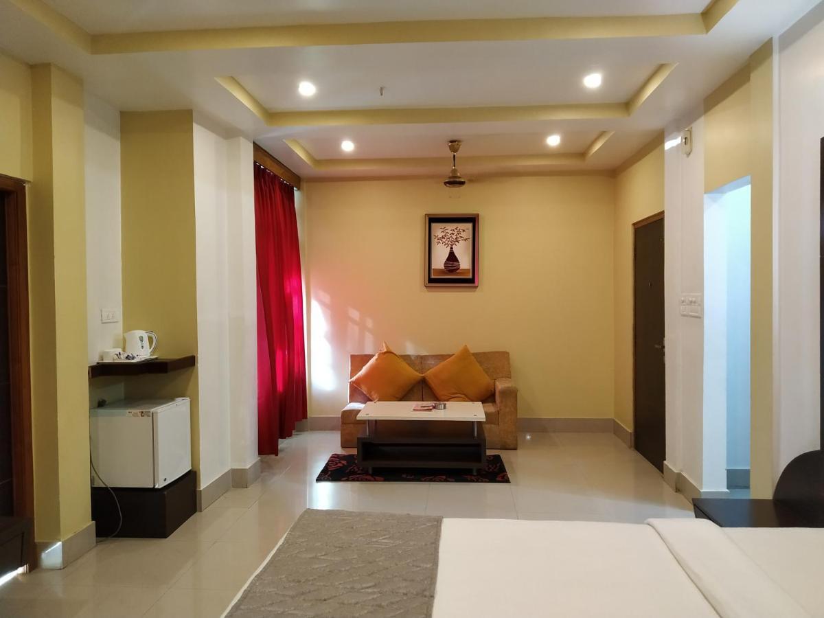 Hotel Sc Continental Itānagar Extérieur photo