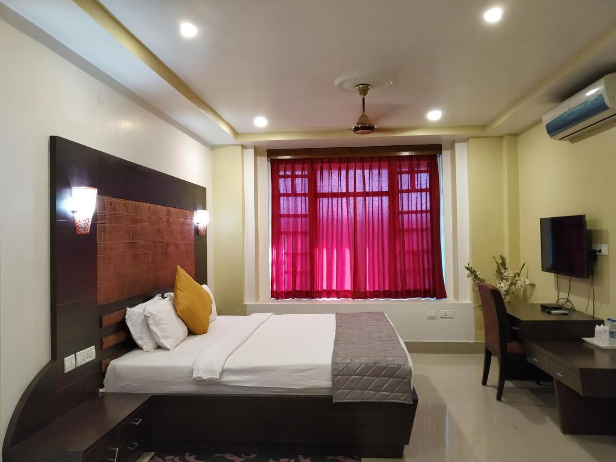 Hotel Sc Continental Itānagar Extérieur photo